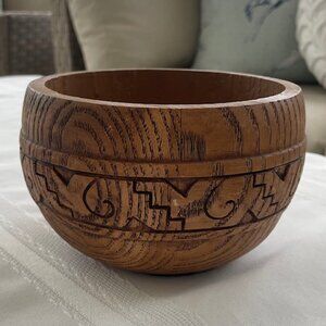 Vintage Carved Wood Bowl Brown Oak Tone Light Weight Decorative Tiki
